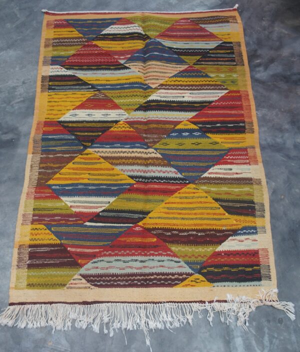 Tappeto moderno Kilim